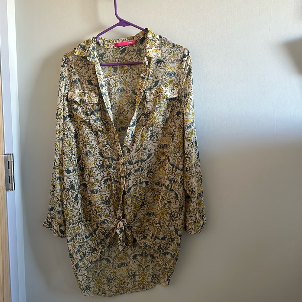 Pinkyotta tie in front blouse